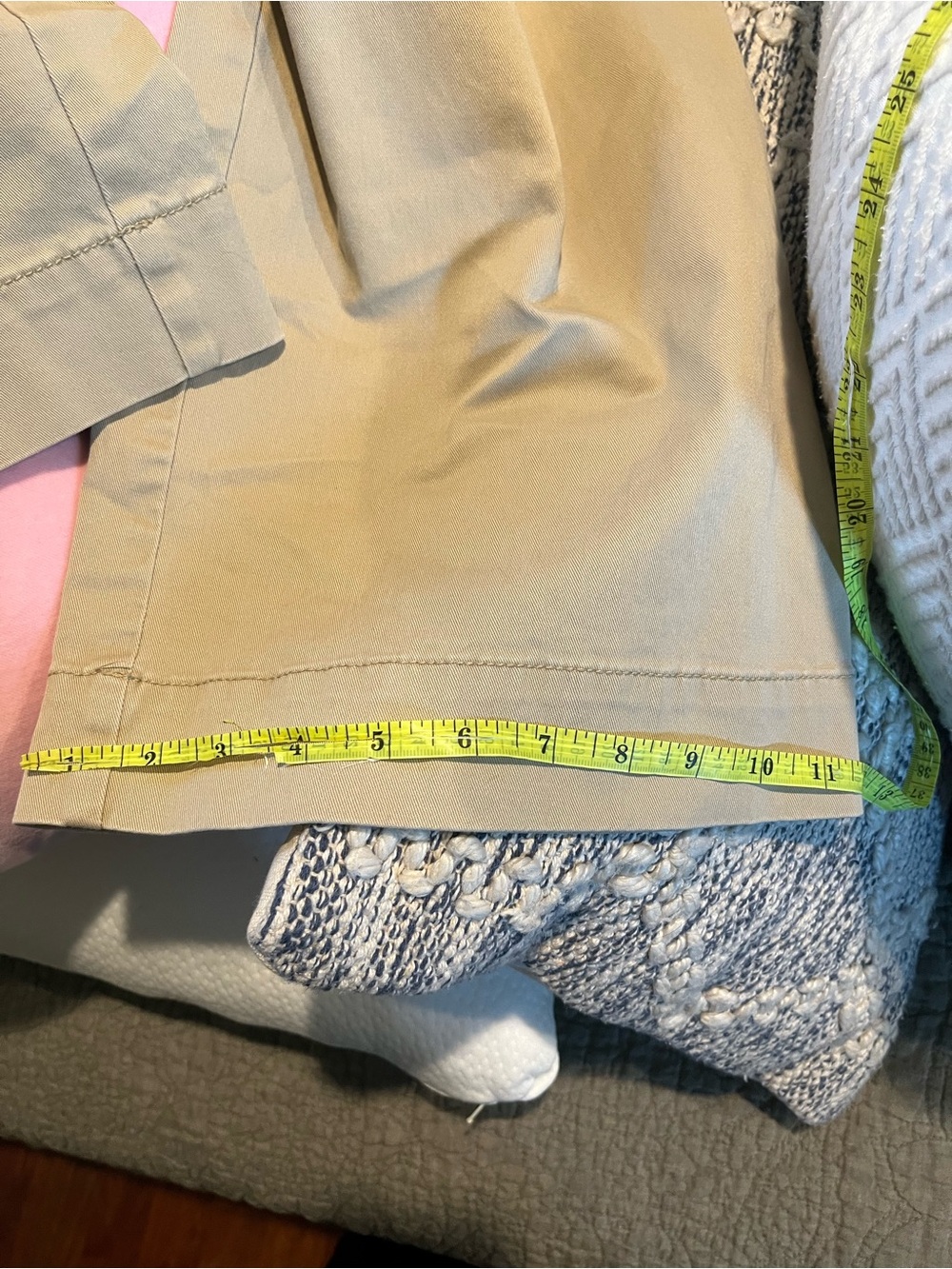 Women’s Loft Cargo Pants in Khaki - Picture 9 of 9